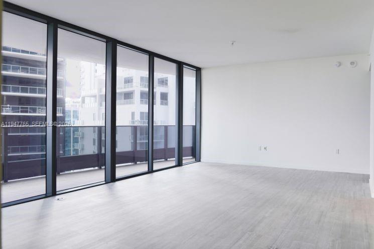 1000 Brickell Plz #3409, Miami FL 33131