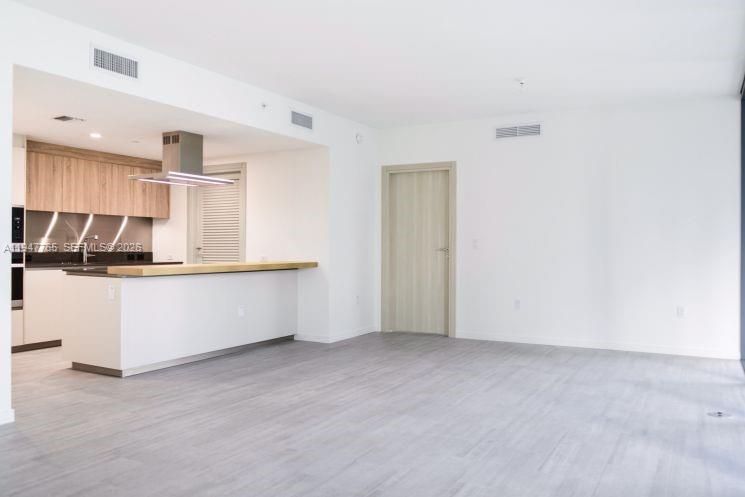 1000 Brickell Plz #3409, Miami FL 33131