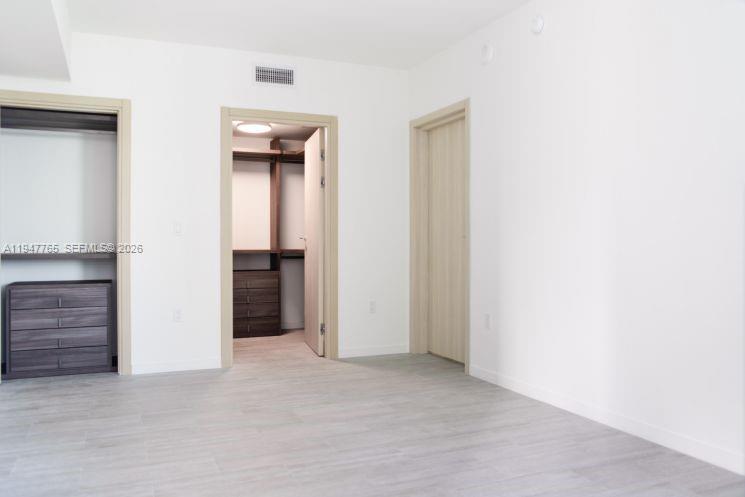 1000 Brickell Plz #3409, Miami FL 33131