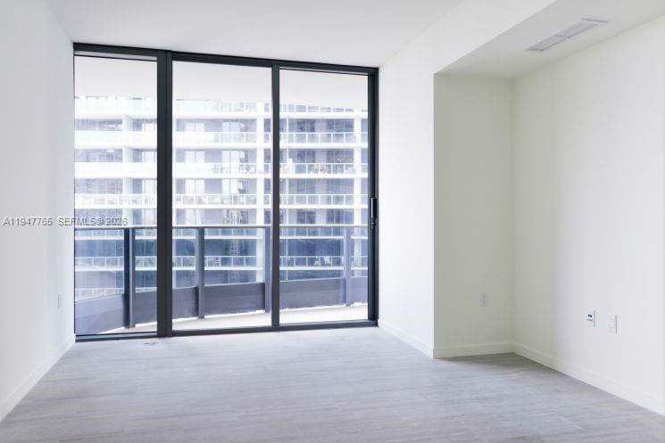 1000 Brickell Plz #3409, Miami FL 33131