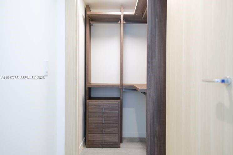 1000 Brickell Plz #3409, Miami FL 33131