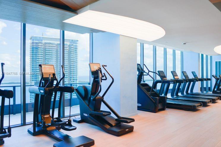 1000 Brickell Plz #3409, Miami FL 33131