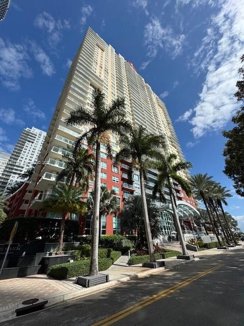 1155 Brickell Bay Dr #1802, Miami FL 33131