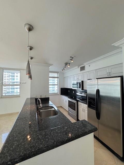 1155 Brickell Bay Dr #1802, Miami FL 33131