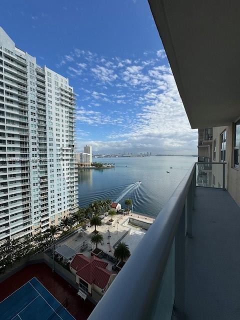 1155 Brickell Bay Dr #1802, Miami FL 33131