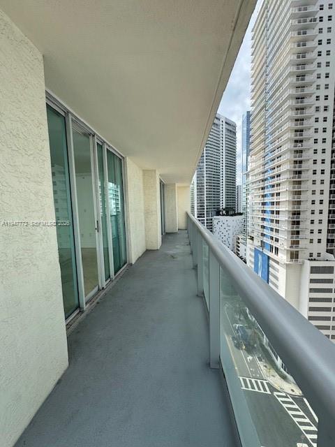 1155 Brickell Bay Dr #1802, Miami FL 33131