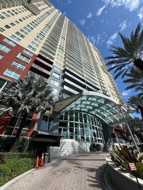 1155 Brickell Bay Dr #1802, Miami FL 33131