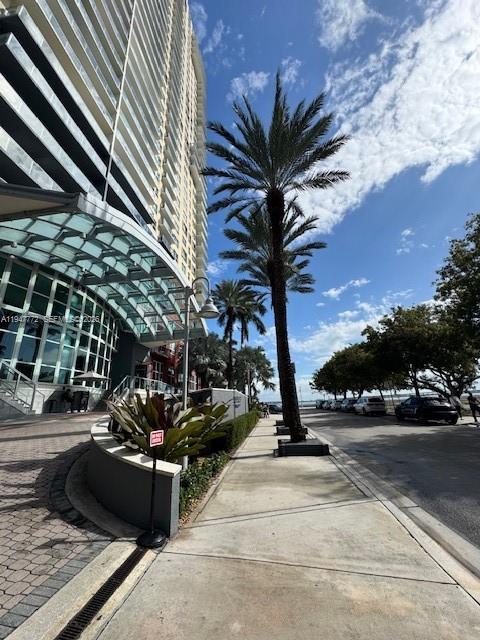 1155 Brickell Bay Dr #1802, Miami FL 33131