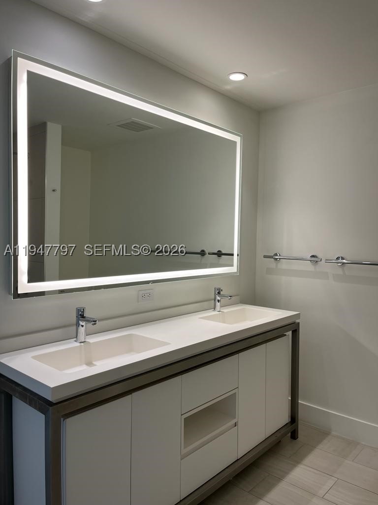 2000 Metropica Way #1602, Sunrise FL 33323