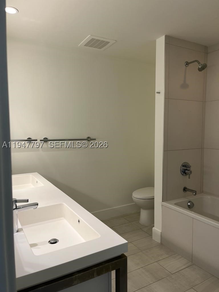 2000 Metropica Way #1602, Sunrise FL 33323