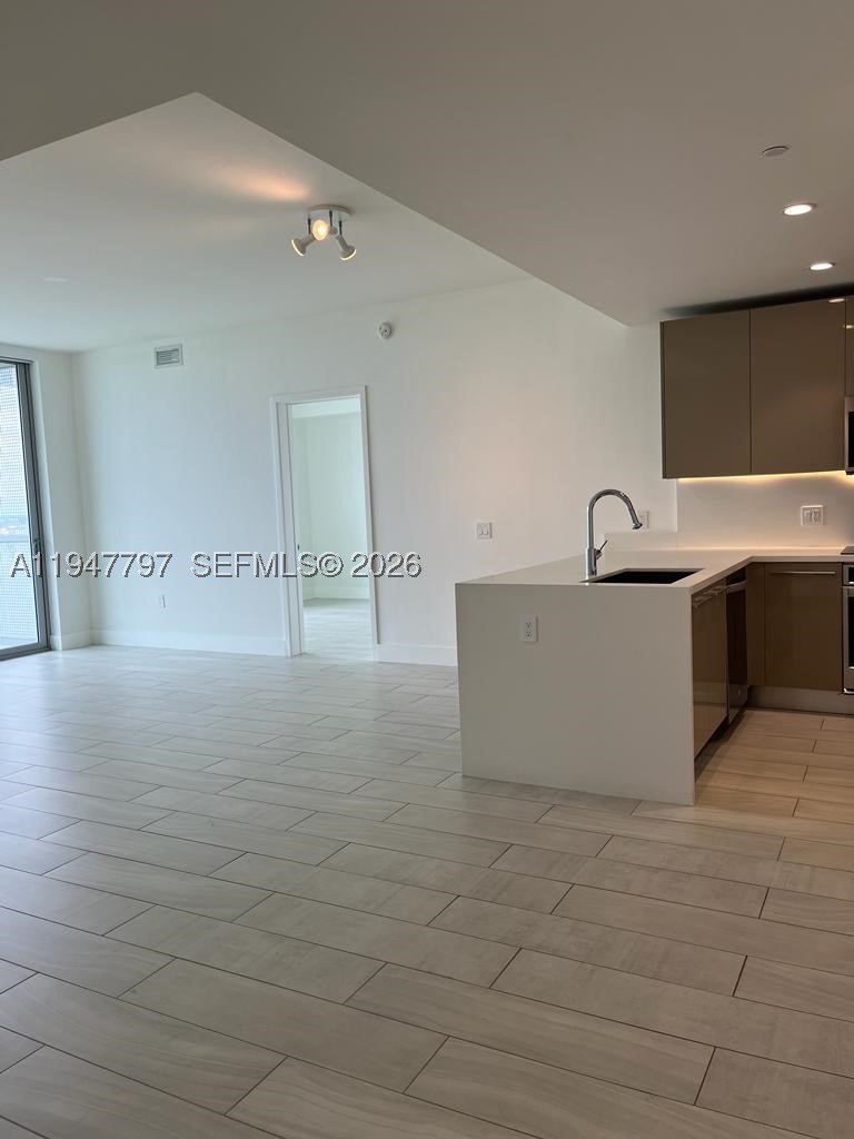 2000 Metropica Way #1602, Sunrise FL 33323