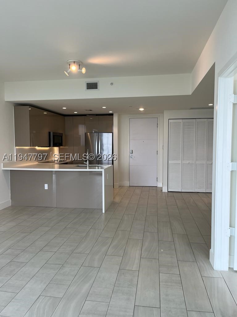 2000 Metropica Way #1602, Sunrise FL 33323
