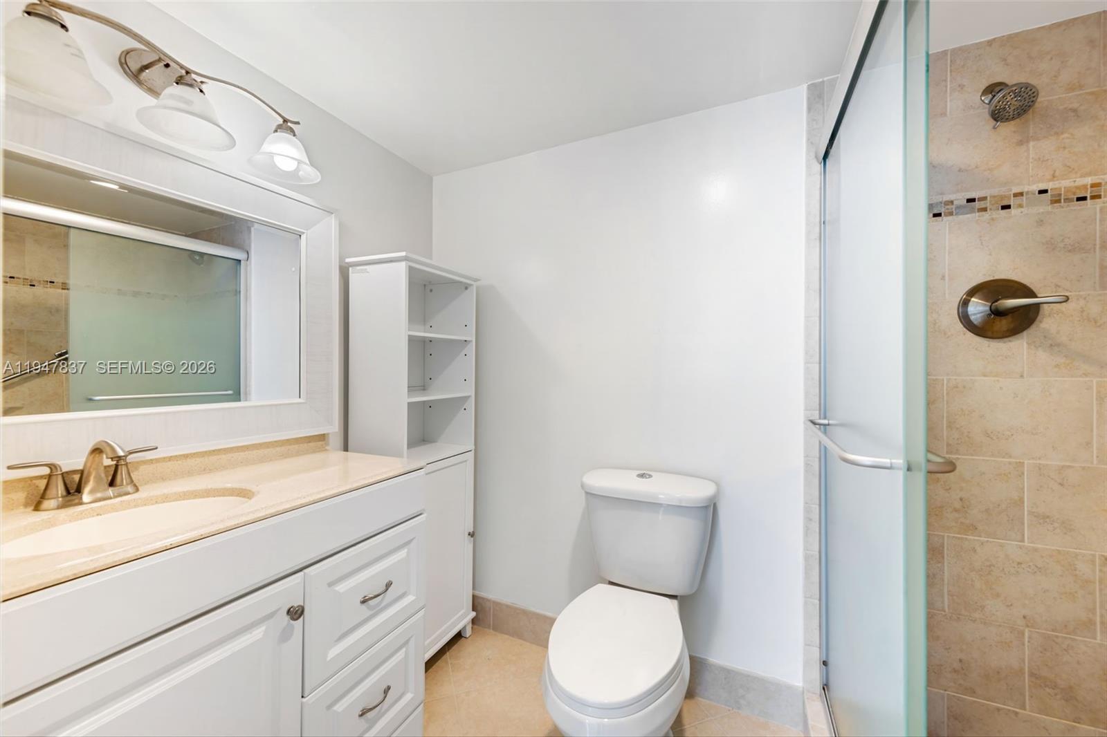 430 Golden Isles Dr #707, Hallandale Beach FL 33009