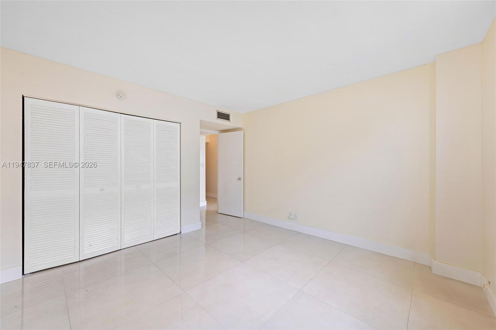430 Golden Isles Dr #707, Hallandale Beach FL 33009