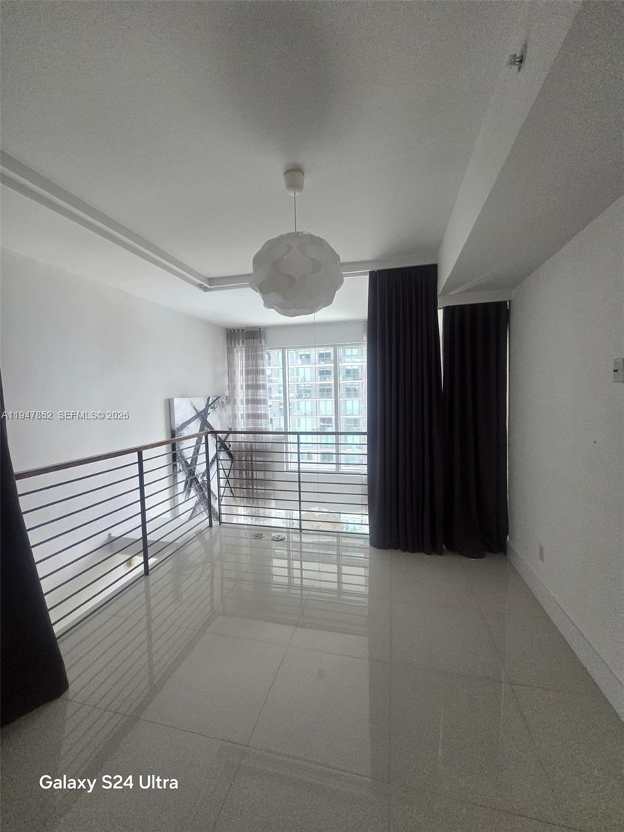 60 SW 13th St #2822, Miami FL 33130