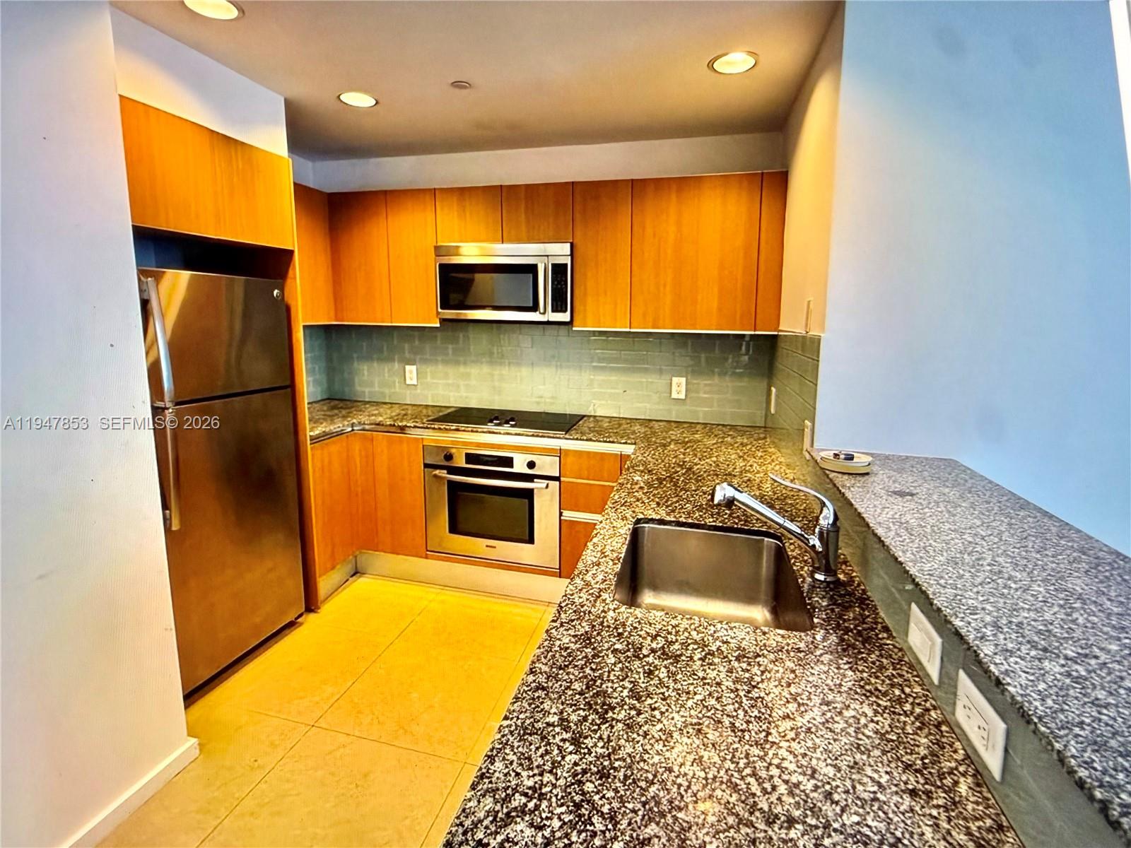 1050 Brickell Ave #1816, Miami FL 33131