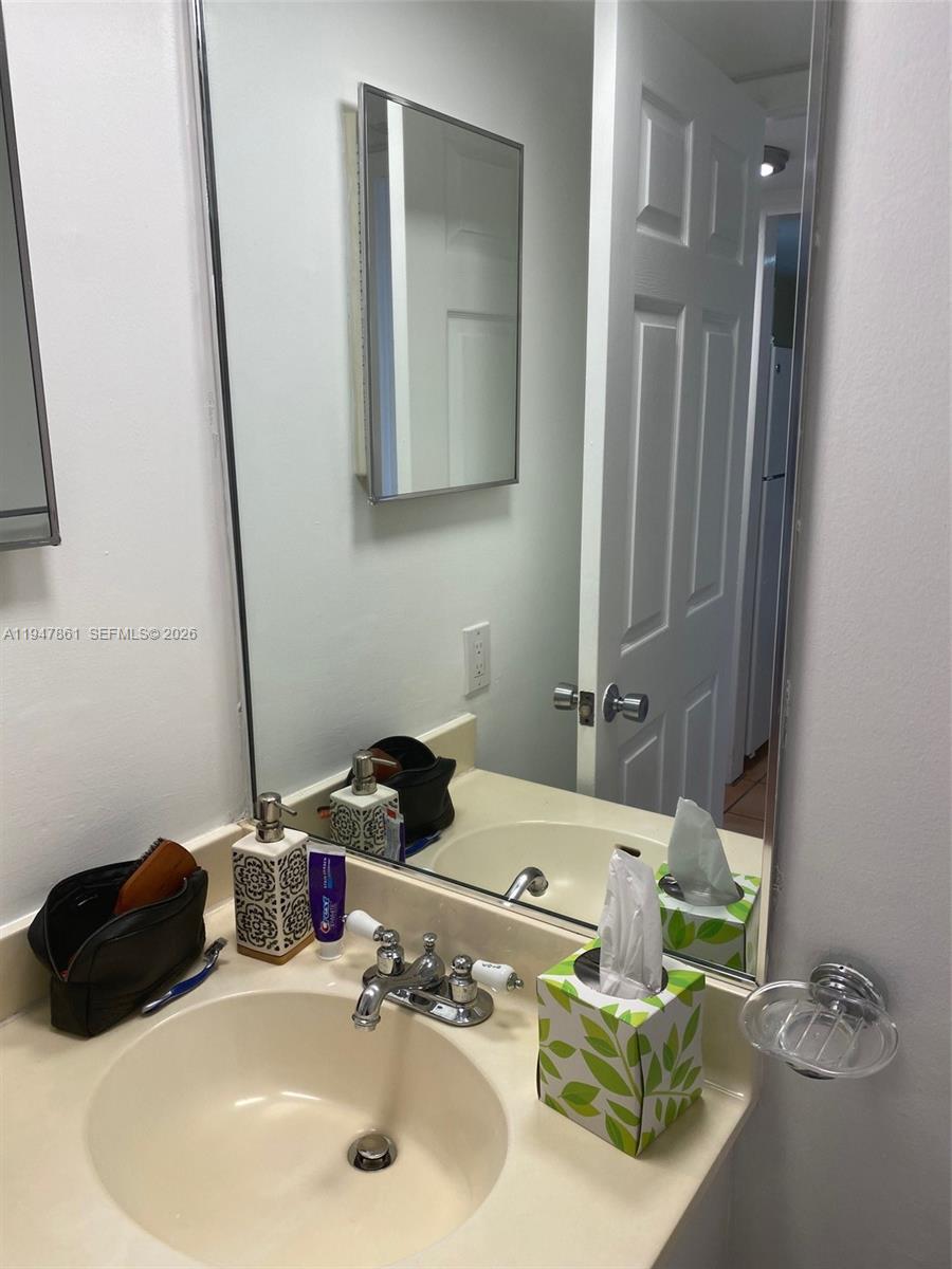540 Brickell Key Dr #705, Miami FL 33131