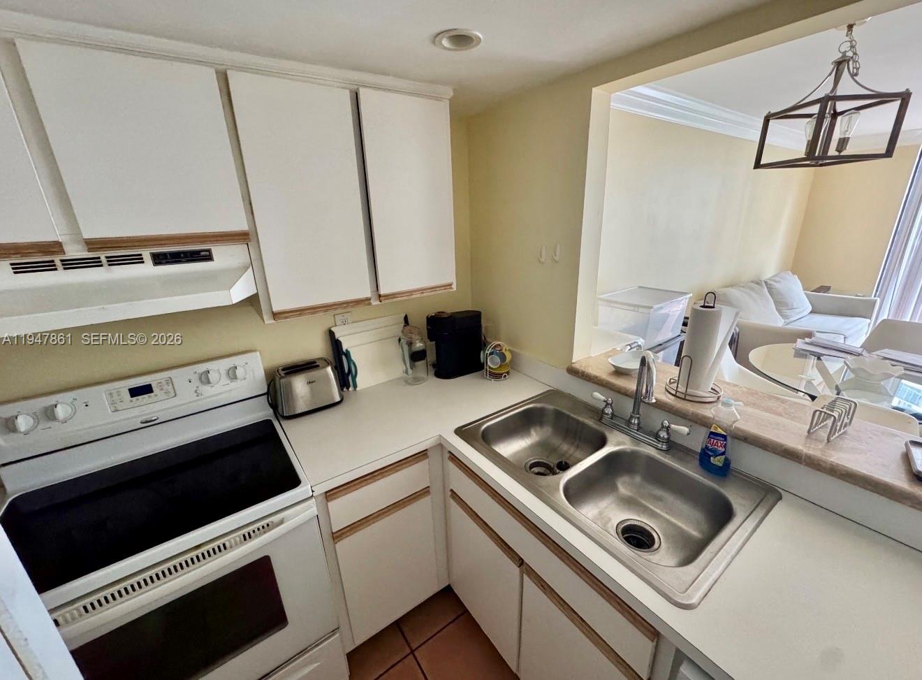 540 Brickell Key Dr #705, Miami FL 33131
