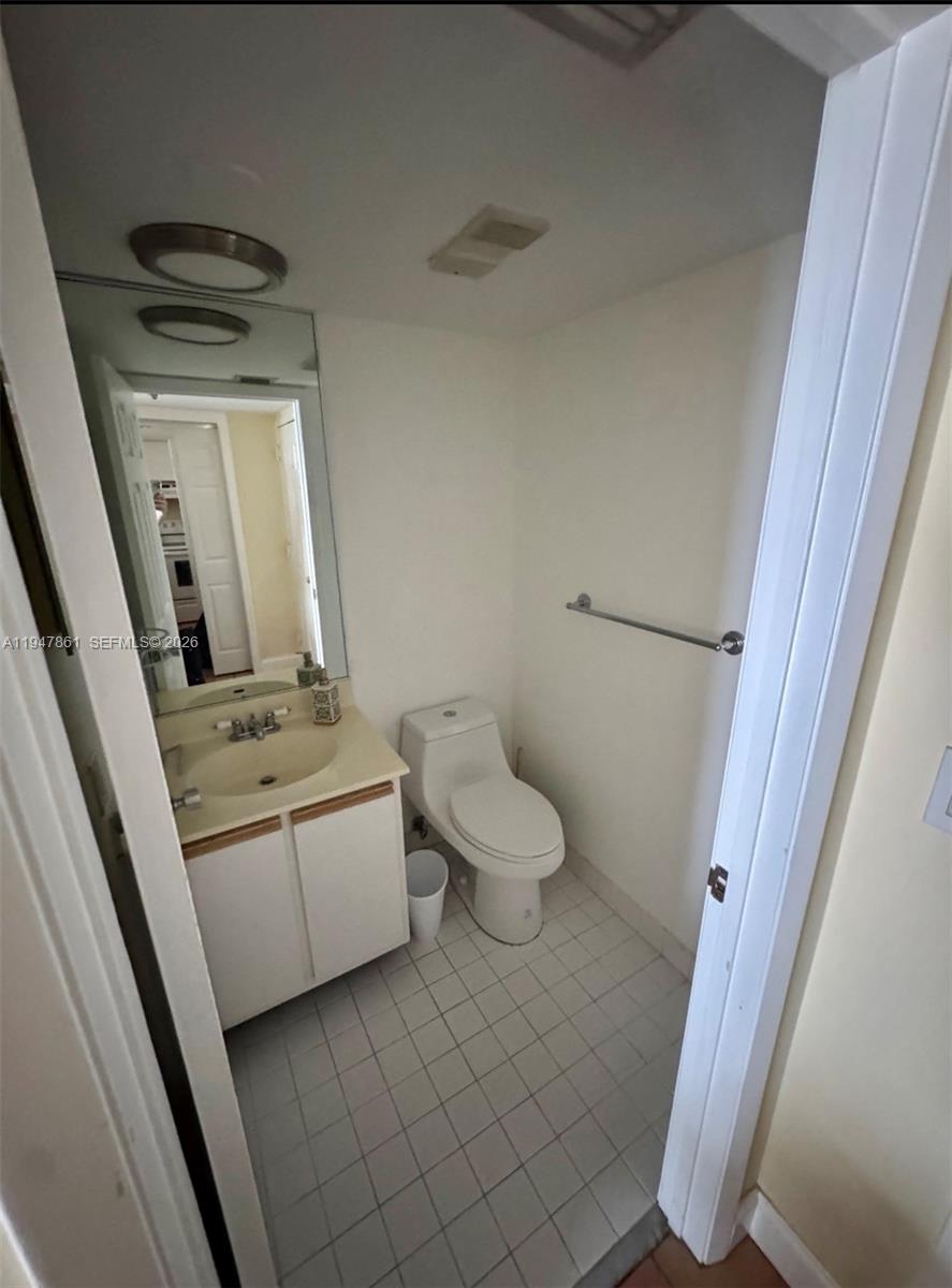 540 Brickell Key Dr #705, Miami FL 33131