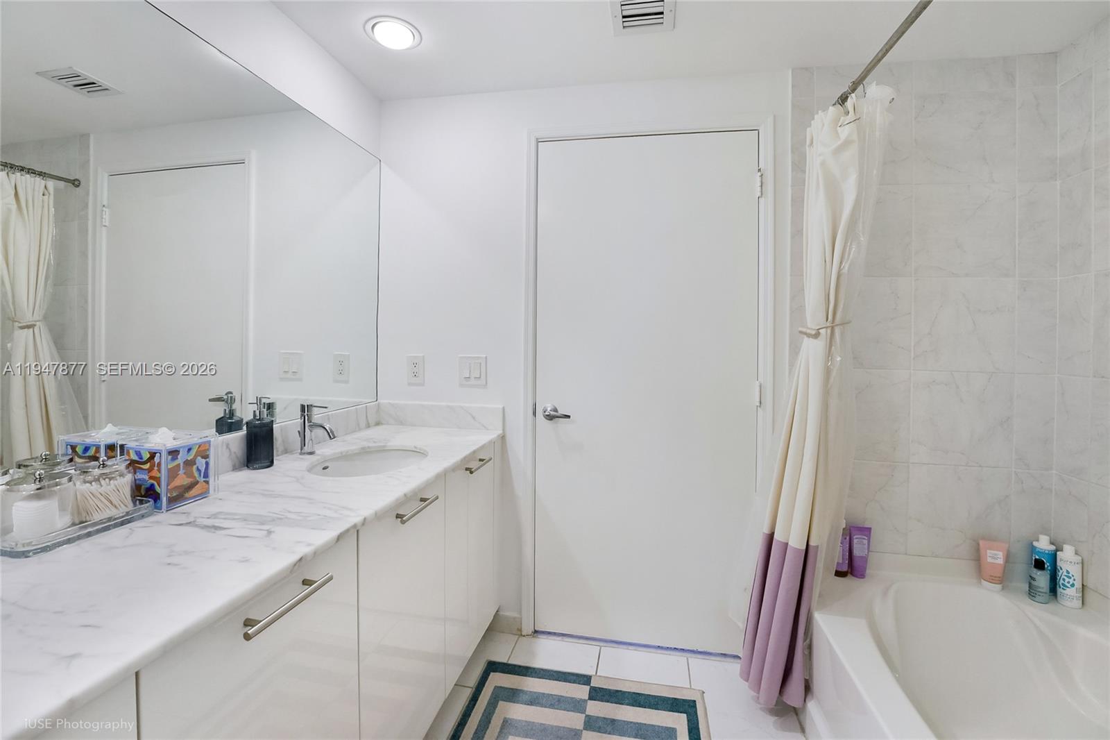 951 Brickell Ave #1110, Miami FL 33131