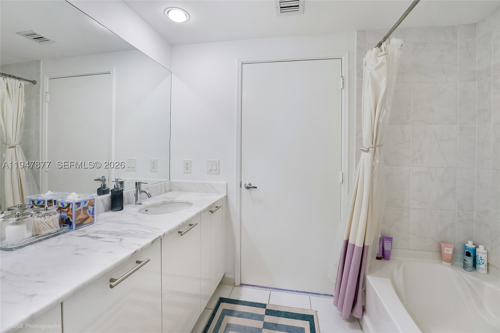 951 Brickell Ave #1110, Miami FL 33131