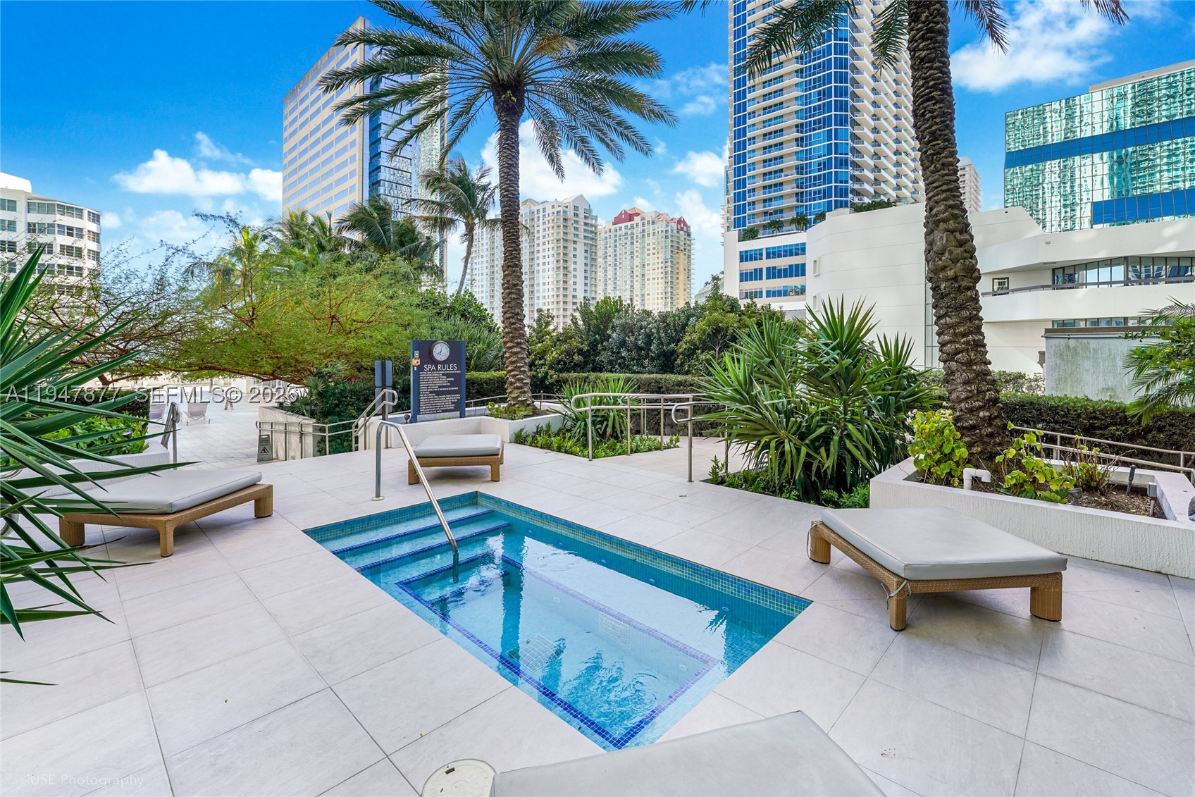 951 Brickell Ave #1110, Miami FL 33131