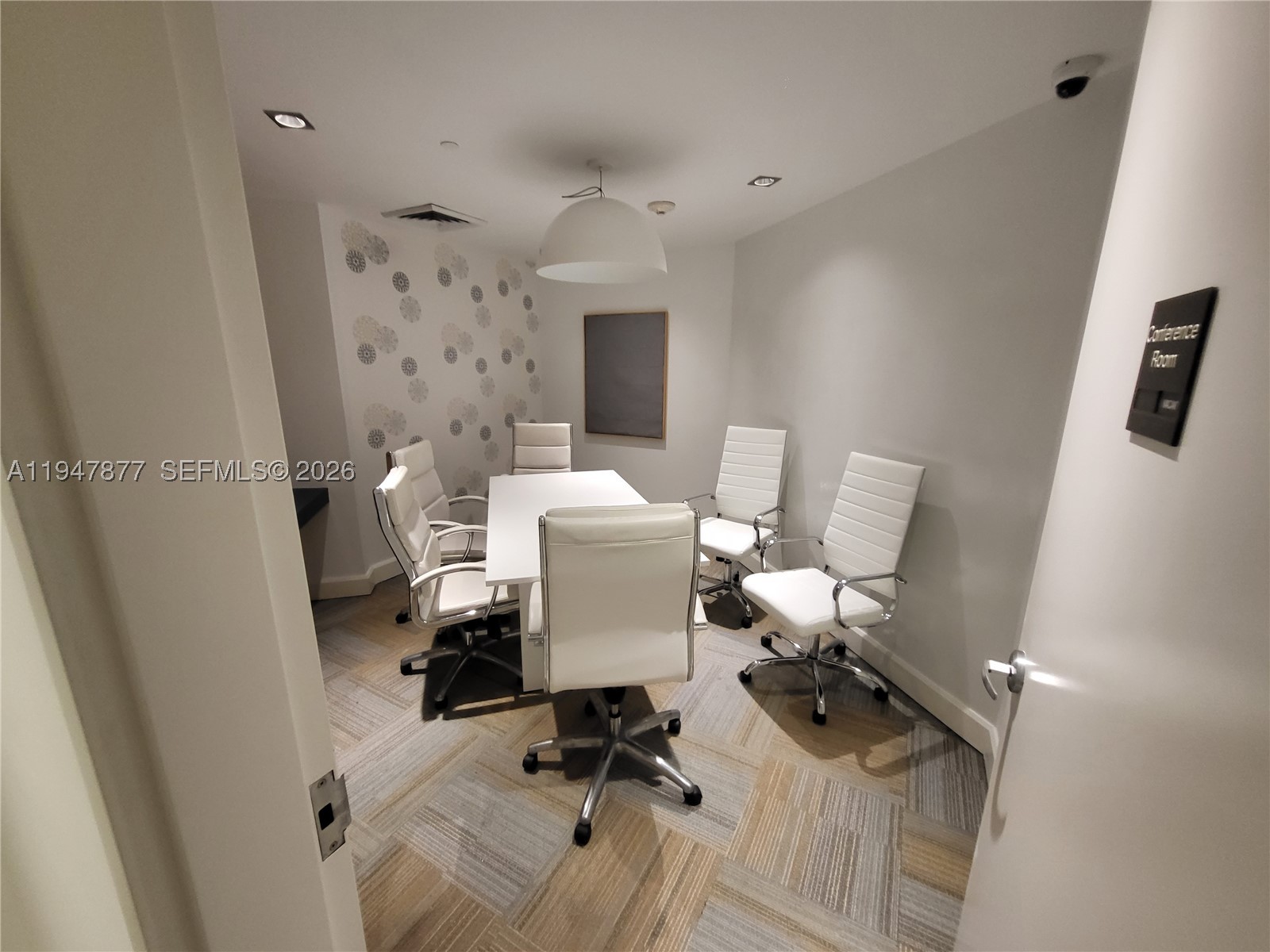 951 Brickell Ave #1110, Miami FL 33131
