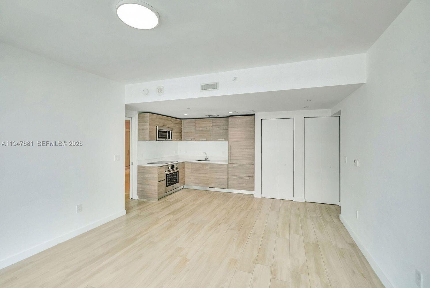 1300 S Miami Ave #4207, Miami FL 33130