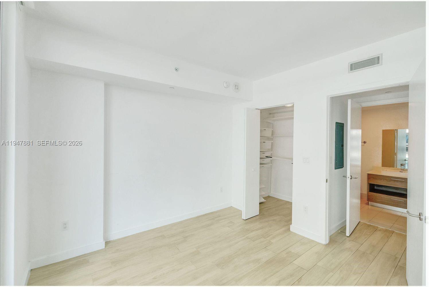 1300 S Miami Ave #4207, Miami FL 33130