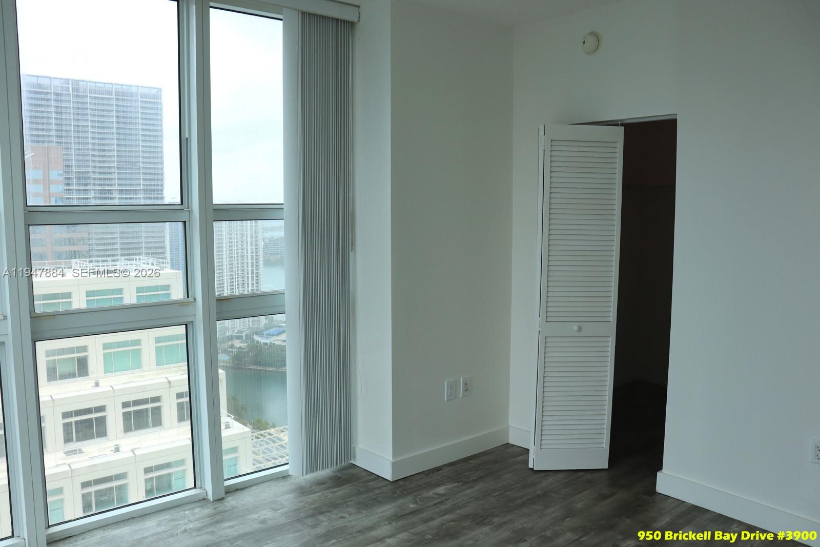 950 Brickell Bay Dr #3900, Miami FL 33131