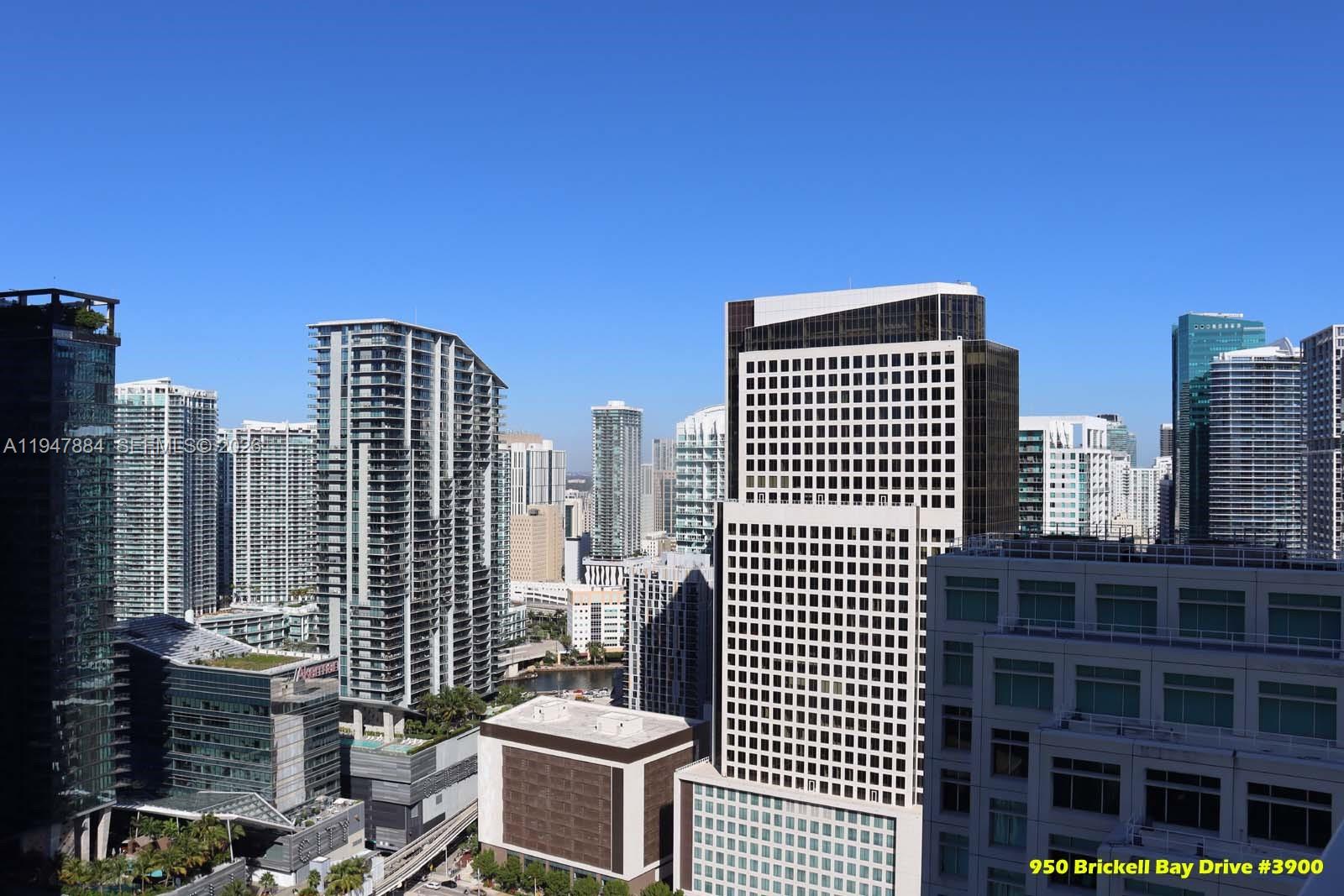 950 Brickell Bay Dr #3900, Miami FL 33131