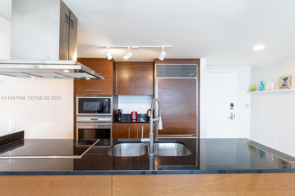 485 Brickell Ave #4307, Miami FL 33131