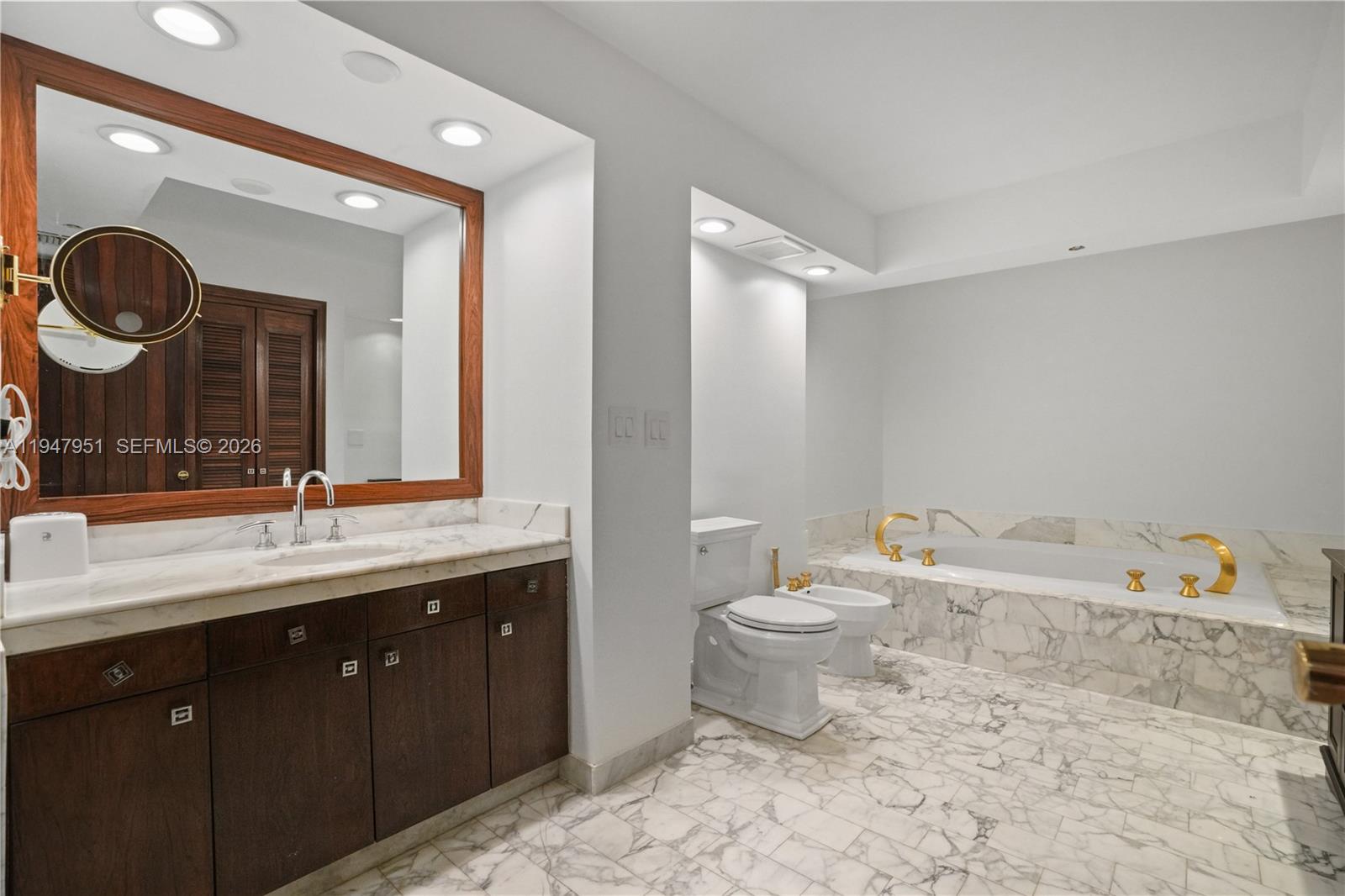 19355 Turnberry Way #25GR, Aventura FL 33180