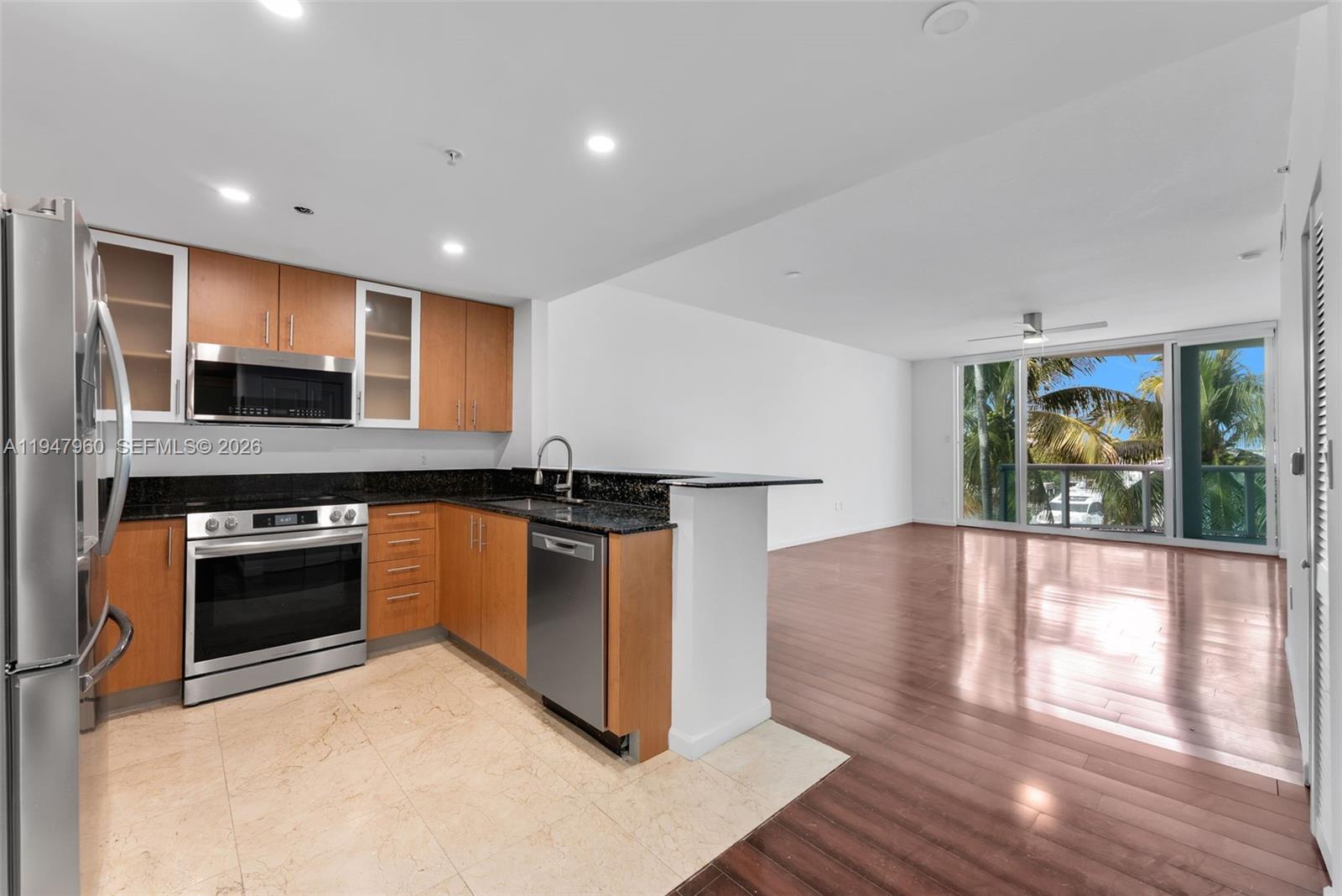 7914 Harbor Island Dr #203, North Bay Village FL 33141