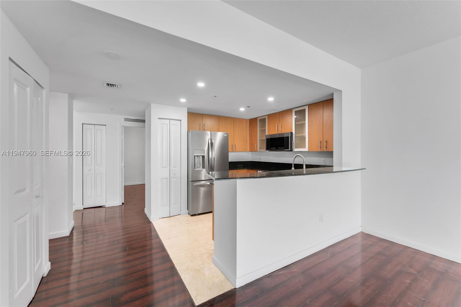 7914 Harbor Island Dr #203, North Bay Village FL 33141