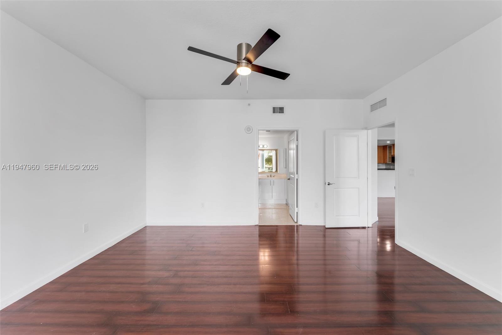 7914 Harbor Island Dr #203, North Bay Village FL 33141
