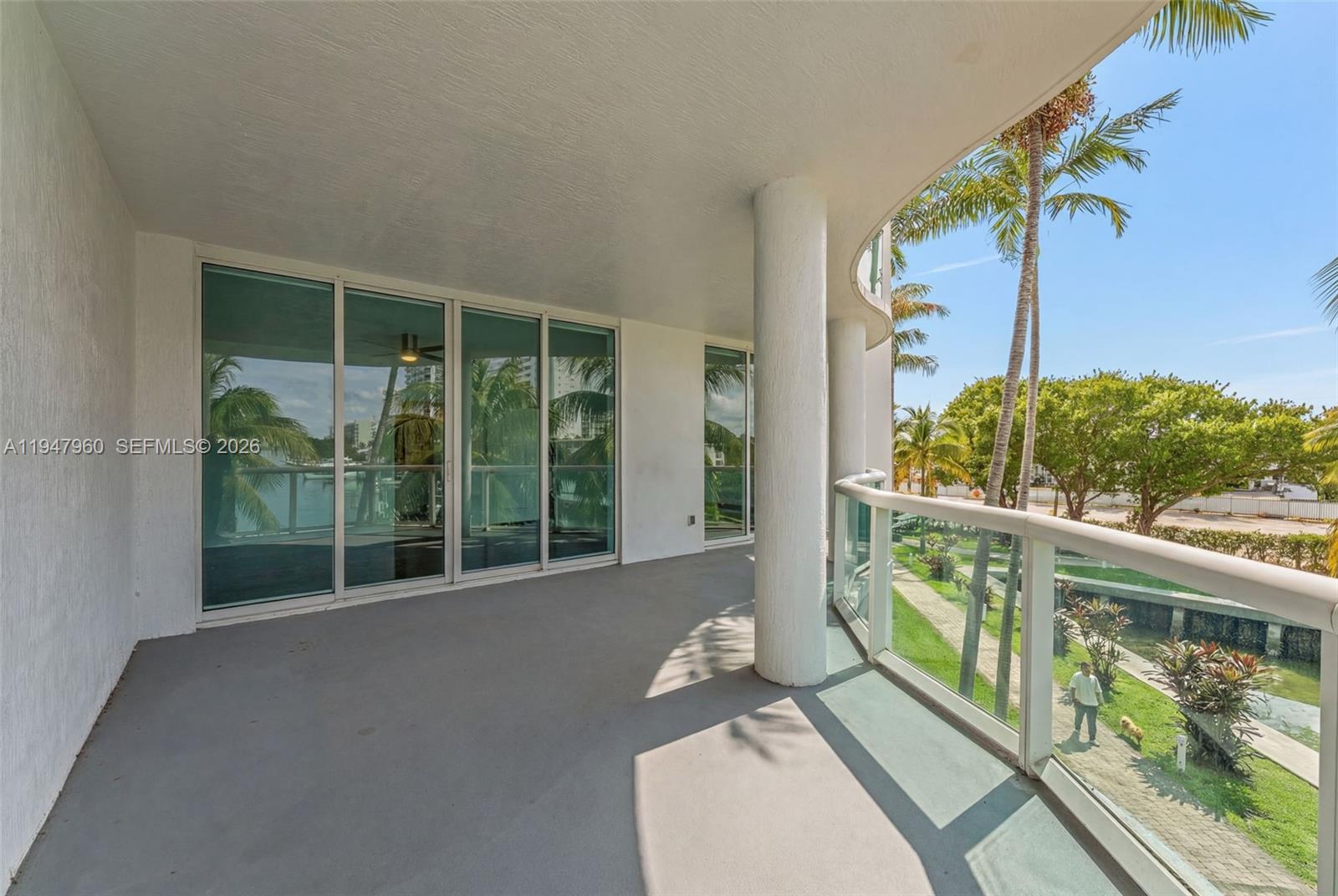 7914 Harbor Island Dr #203, North Bay Village FL 33141