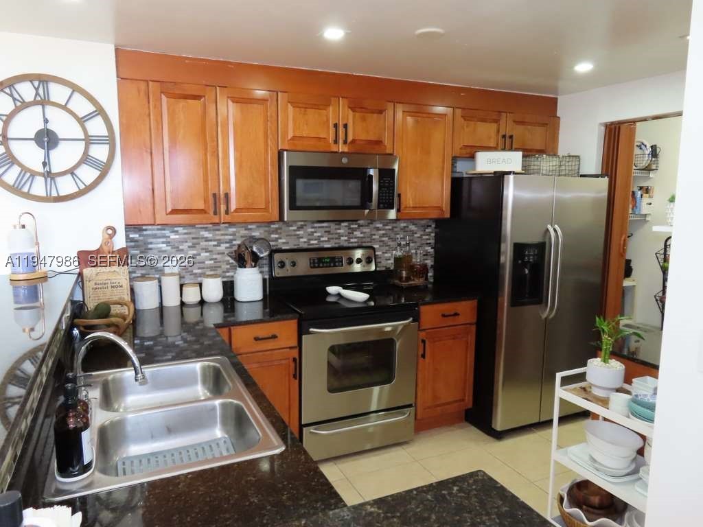 215 SW 42nd Ave #PH08, Miami FL 33134