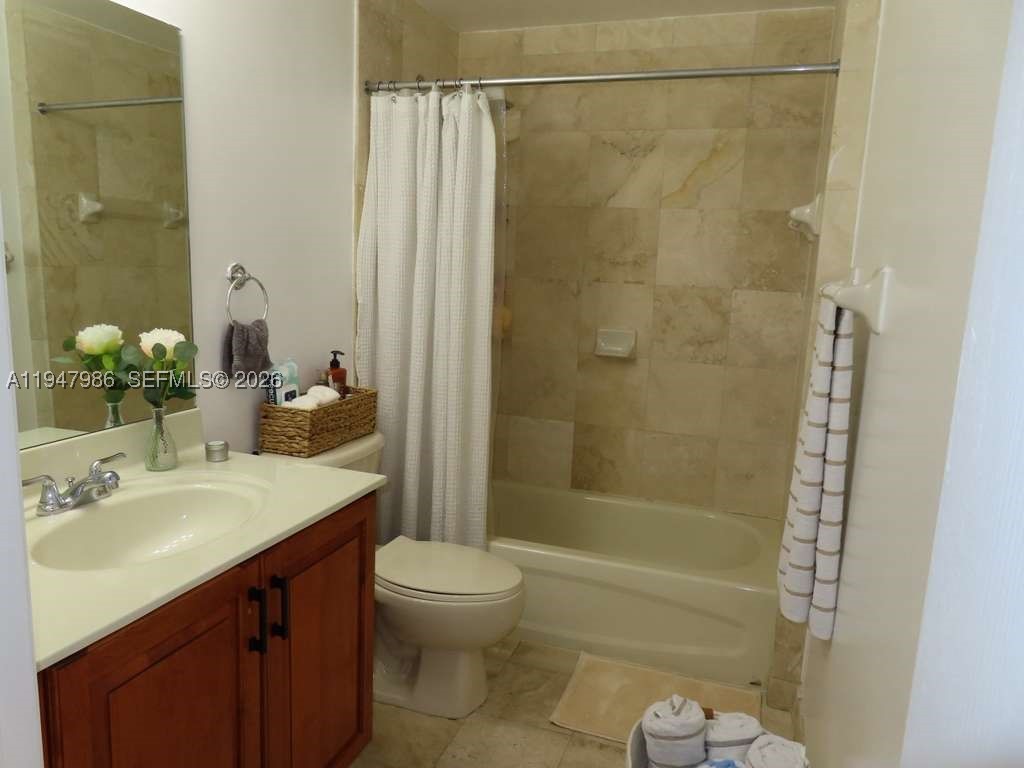 215 SW 42nd Ave #PH08, Miami FL 33134