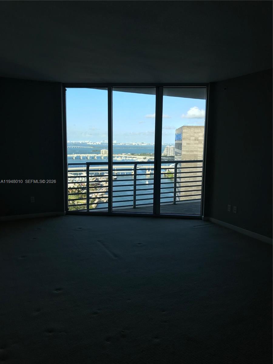 325 S Biscayne Blvd #3718, Miami FL 33131