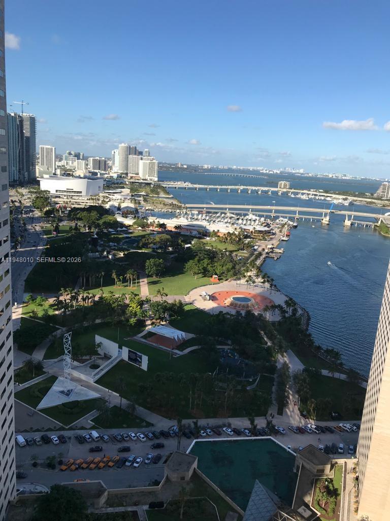 325 S Biscayne Blvd #3718, Miami FL 33131