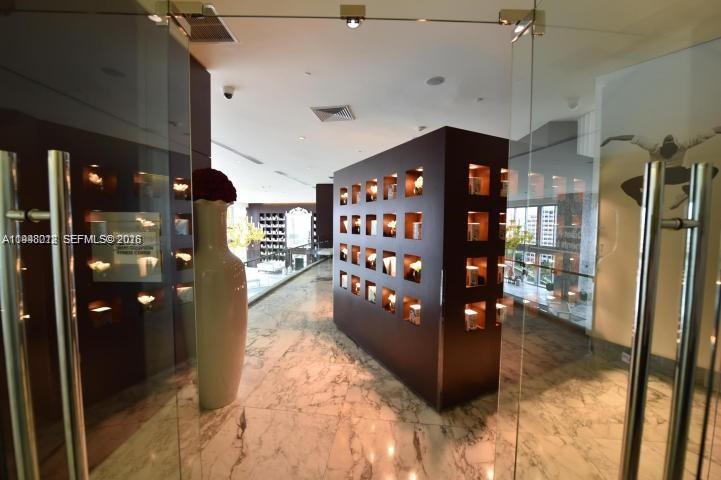 475 Brickell Ave #2212, Miami FL 33131