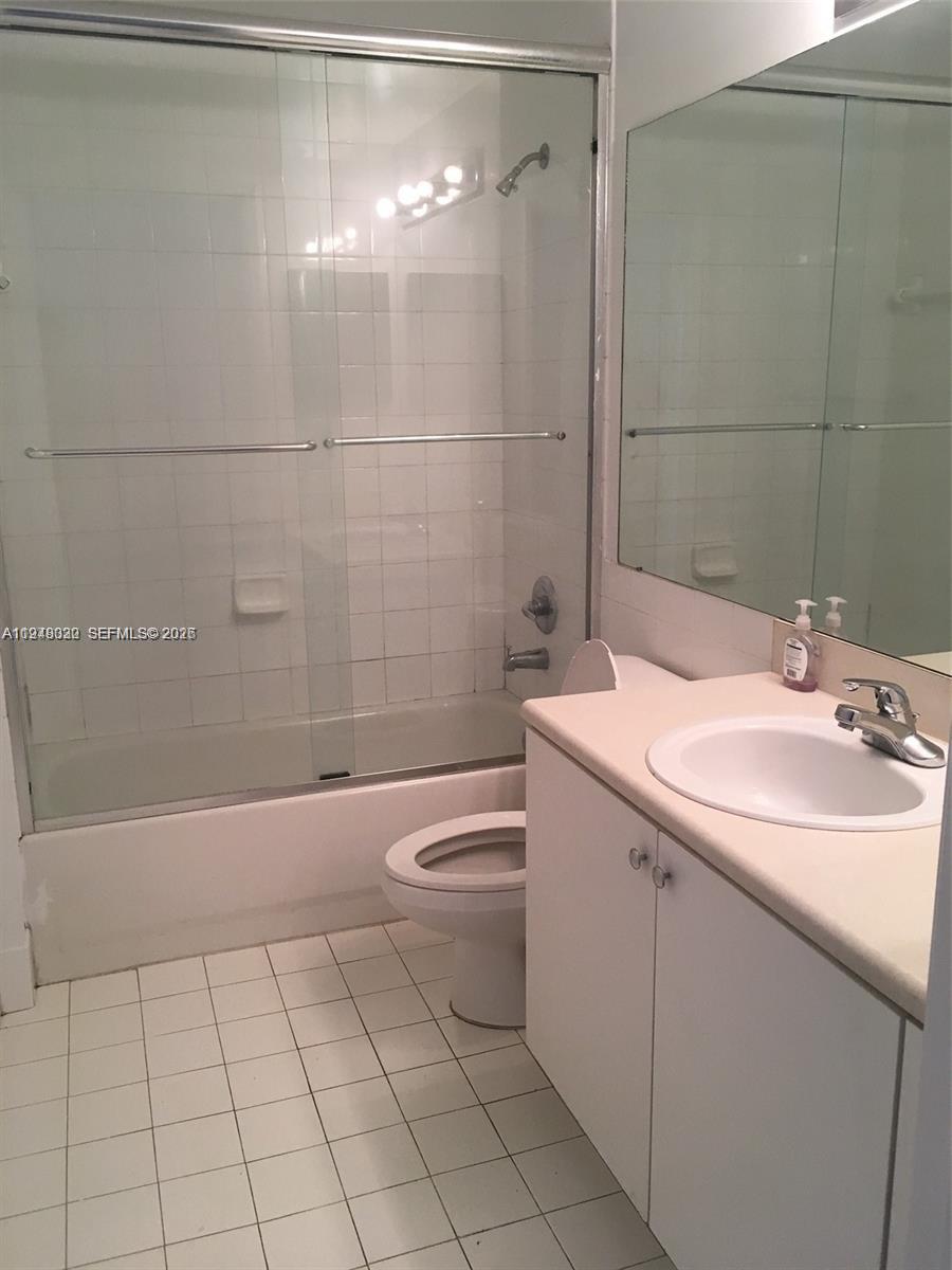 5091 NW 7th St #602, Miami FL 33126