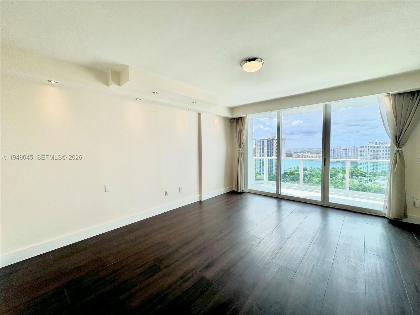 3301 NE 183rd St #2003, Aventura FL 33160