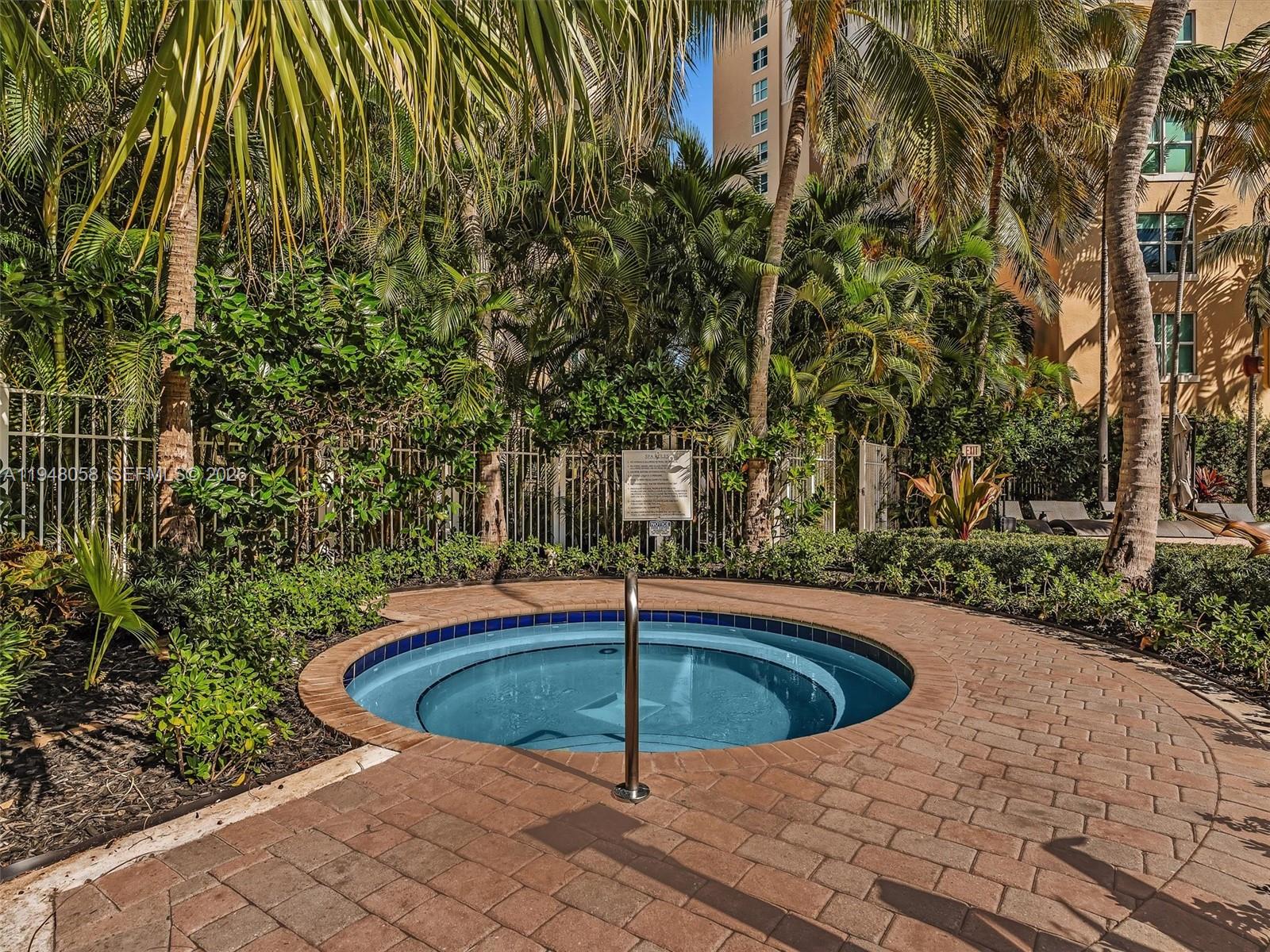 3340 NE 190th St #704, Aventura FL 33180