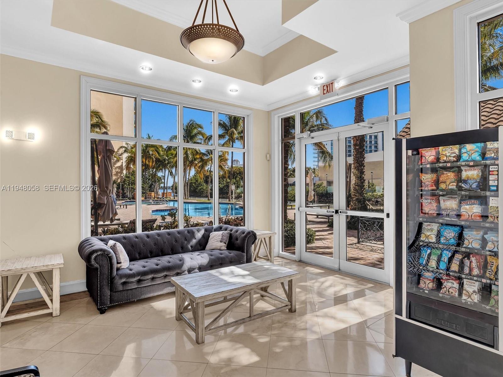 3340 NE 190th St #704, Aventura FL 33180