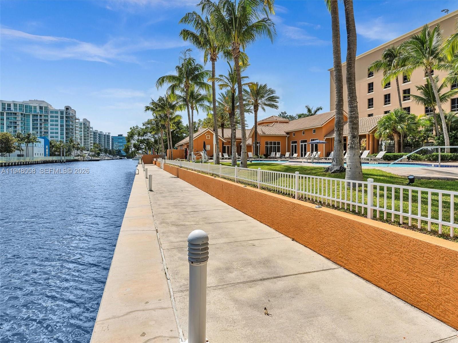 3340 NE 190th St #704, Aventura FL 33180