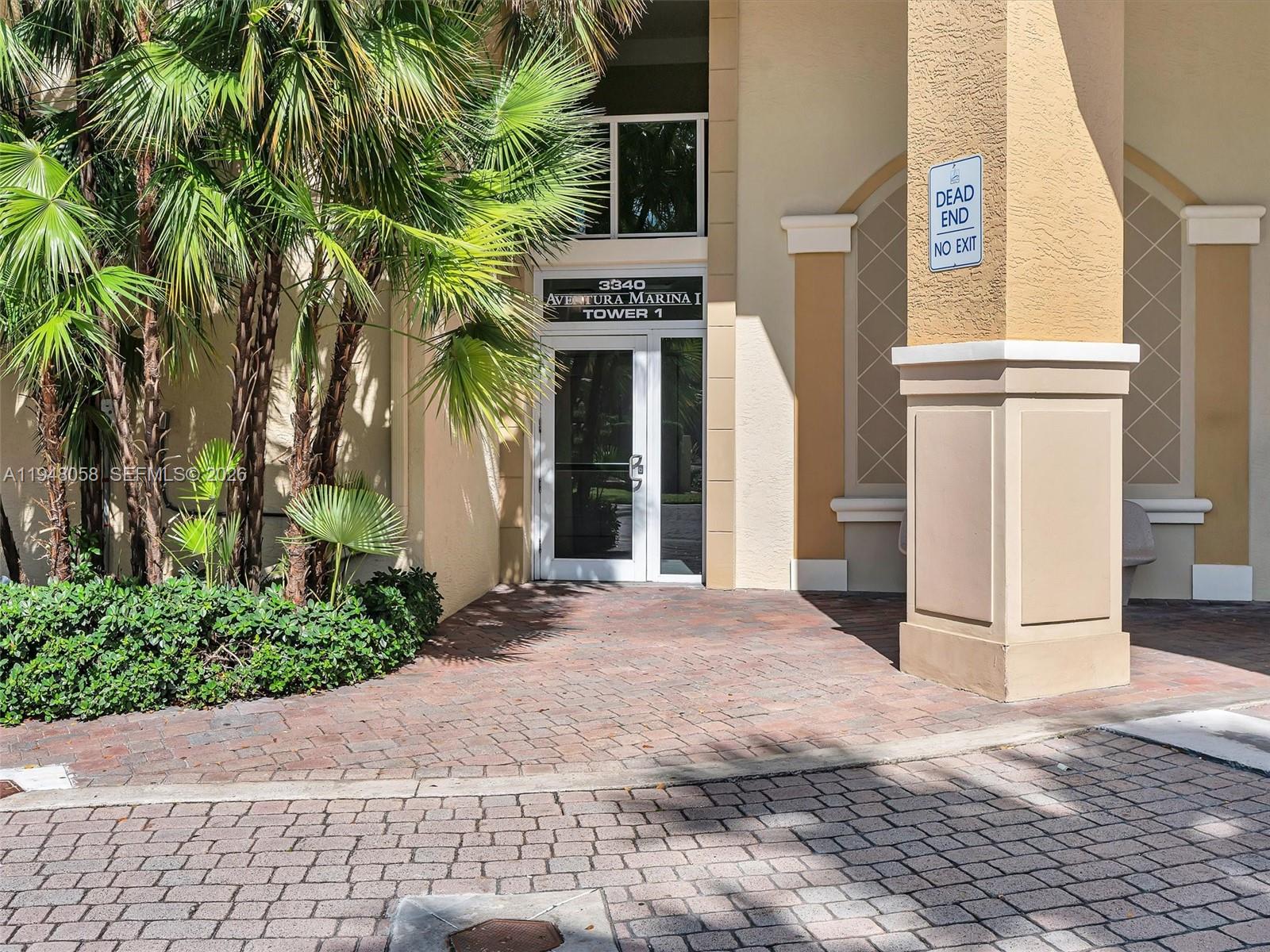3340 NE 190th St #704, Aventura FL 33180