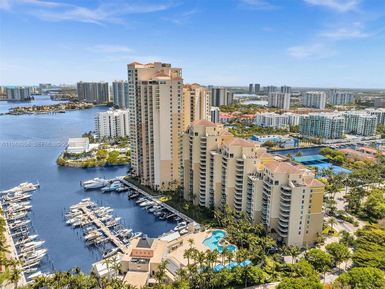 3340 NE 190th St #704, Aventura FL 33180
