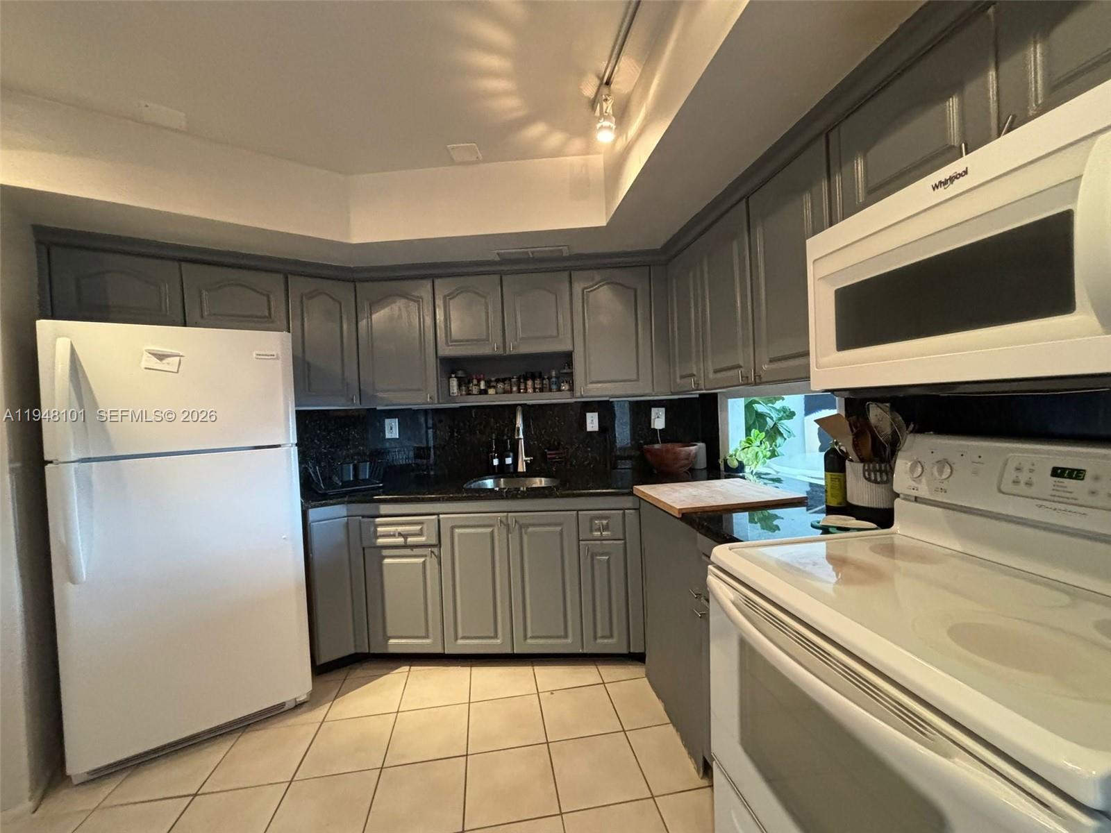 11930 N Bayshore Dr #406, North Miami FL 33181